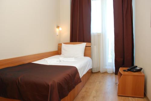Hotel Liliacul - image 2