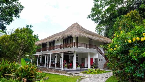 Exterior view, Kelimutu Crater Lakes Eco Lodge in Ende