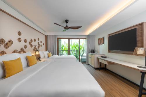 Crimson Resort and Spa Mactan