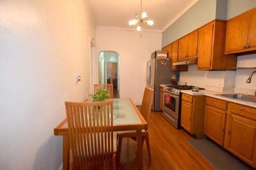 Kitchen, Cerca de Nueva York, Confortable in West New York