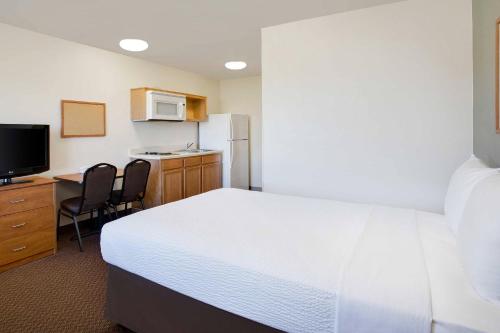 WoodSpring Suites Colonial Heights Fort Lee in 殖民高地