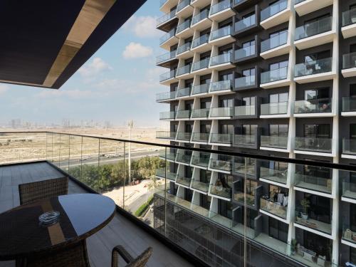Charming 2BDR Stay in Binghatti Corner- JVC - image 13