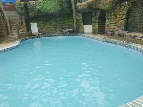 Swimmingpool, Coastal Haven Resort in Siquijor Insel