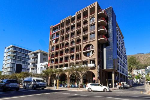 THREE43 ON B - Fluent Serviced Apartments – khách sạn tại Sea Point