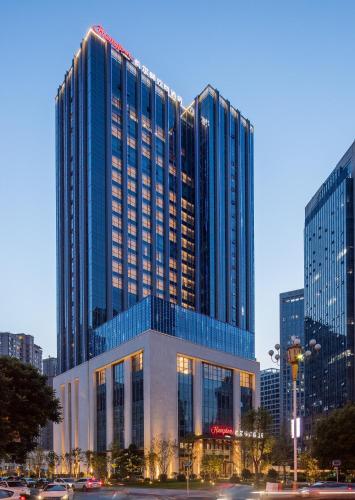 三明三元区希尔顿欢朋酒店 – khách sạn tại Tam Minh