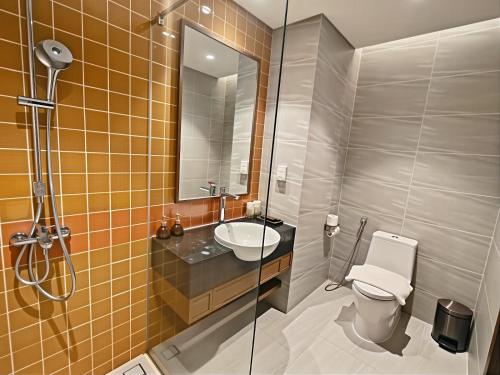 room detail thumbnail 2