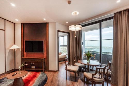 2-Bedroom Penthouse Suite with Private Pool