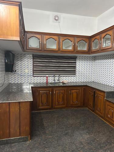 Entire 4BHK House with Full Kitchen near malayattoor in Perumbavoor