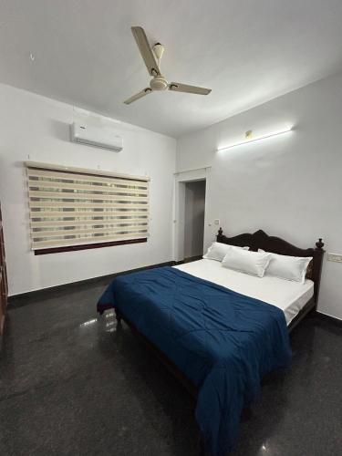 Entire 4BHK House with Full Kitchen near malayattoor in Perumbavoor