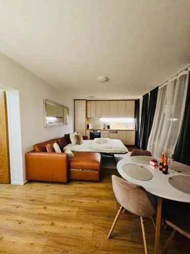 NĀVA PLACE Alpine Apartment in Kaprun - Peaceful Location, Near Glacier & WiFi in Kaprun, Österreich