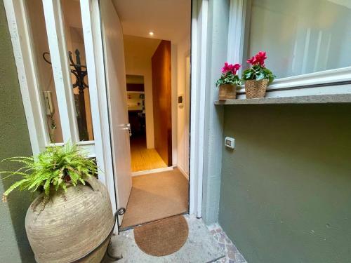 Camilluccia ponte Milvio Farnesina luxury loft with private box parking, Рим (фото 10)