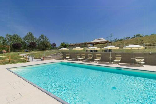 Lovely Apartment With Pool In Chianti