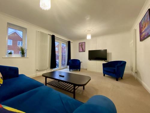Ascot Four Bedroom House With Garden in แอสคอท
