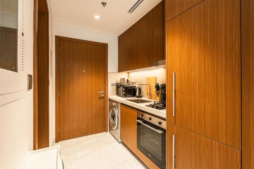 Exquisite studio apartment in Azizi Mirage - image 10