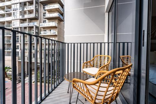 Exquisite studio apartment in Azizi Mirage - image 12