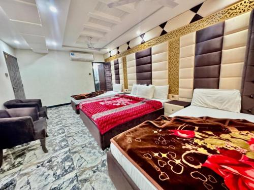 Royal Blue inn Hotel - image 10