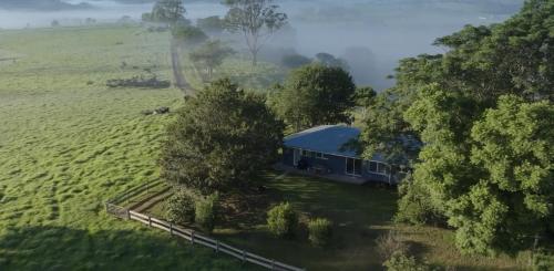 Hillview Farmstay Unit - Where Coast Meets the Sea in Yatte Yattah