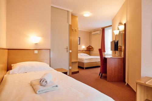 Hotel Park - image 4