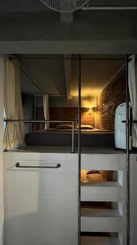 Shelter Hostel Malang in Malang
