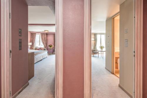 Carlton Hotel St Moritz - Tap to explore photos