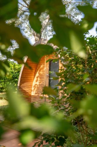 Kert, Camping Can Coromines in Maia de Montcal