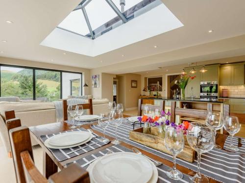 Iekārtas, 4 Bed in Oswestry oc-87477 in Lansilina