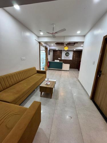 Hotel Jb Classic in หิมัตนคร