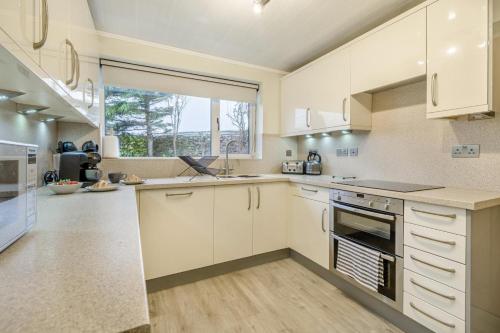Létesítmények, 3 Bed in Baycliff oc-b34152 in Baycliff