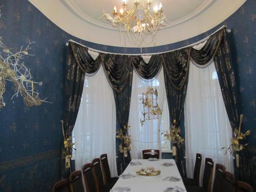 Restaurant, Budynok Pyschevycha in Kirovohrad