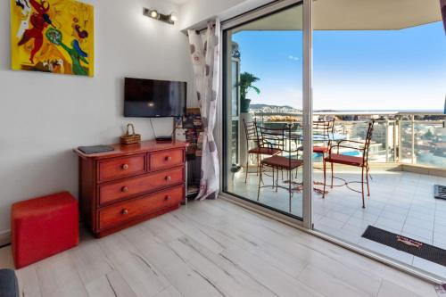 La Coquette - Sea View - Parking - AC - Pool in Le Ray