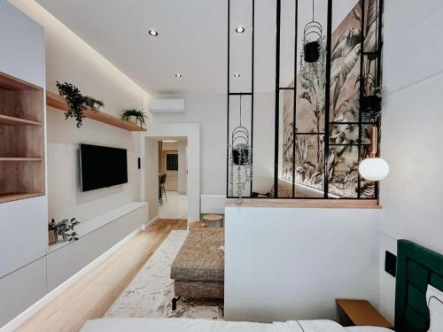 P11 Center Designer Apartment - image 6