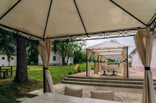A szálláshely kívülről, Kamala Kutir in Somogyvámos