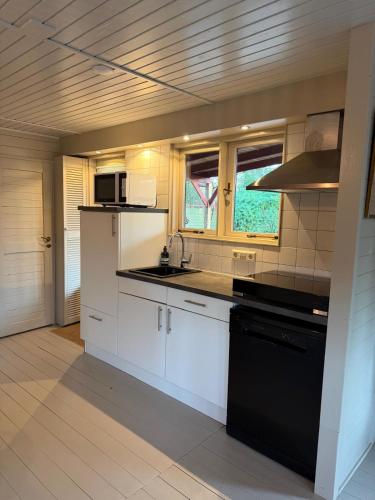 Konyha, Casa Rosa - Sfeervolle cottage met jacuzzi in Erm