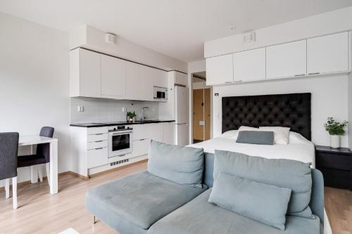 Simple studio for two in Turku Center in トゥルク