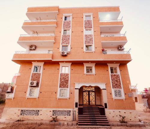 signature house Luxor – khách sạn tại Trung tâm Luxor