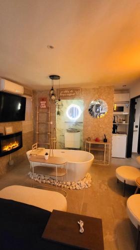 CASA LOVE Mandelieu