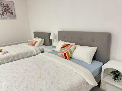 Melbourne Canterbury Residence by Fiona in Canterbury