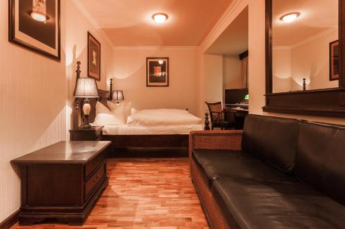 Junior Suite (1 Adult)