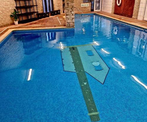 Piscina, Wheal Rodney Holiday Park in Penzance