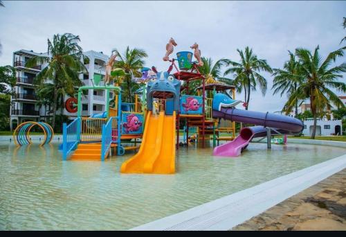 Zuri's Beachfront Bliss, With Beach Access in Mombasa
