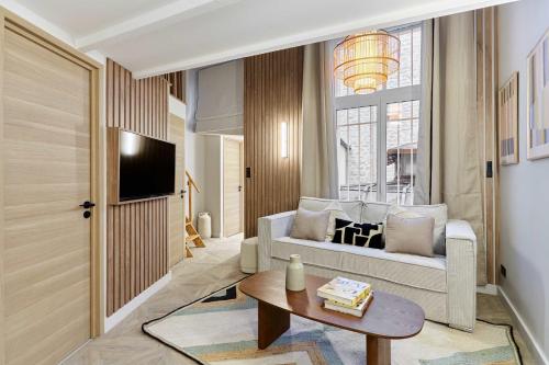 Superb 3-bedroom flat near the Moulin Rouge and Montmartre