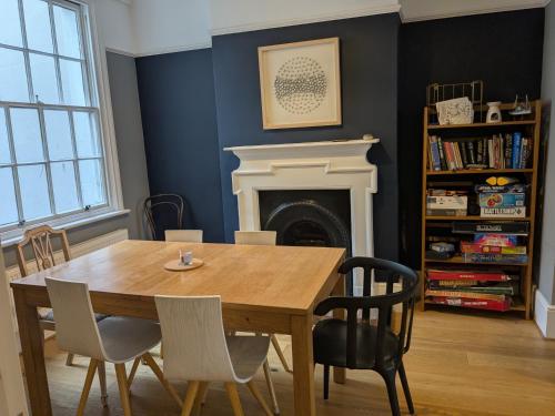 Seaside 4 bed terraced house in Hastings