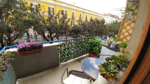 Domus Corso Umberto 18 B&B 1