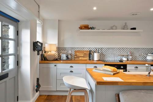 virtuve, Finest Retreats - Horseshoe Cottage in Broadhempston