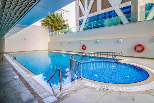 VayK - Stylish 2BD in Dubai Marina Near the Beach - image 11