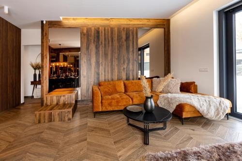 客室, Villa Porta Verde III - Privat Pool and Jacuzzi Villa in バラトナルマディ