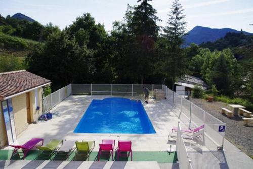 Camping L'Amandier in Turriers