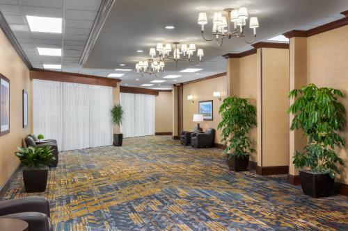 DoubleTree by Hilton Cincinnati Airport - image 2