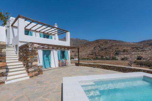 4 bedrooms, 8 beds