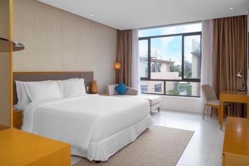 Private Rooftop Pool Villa Wyndham Garden Bai Dai in Phuoc Ha